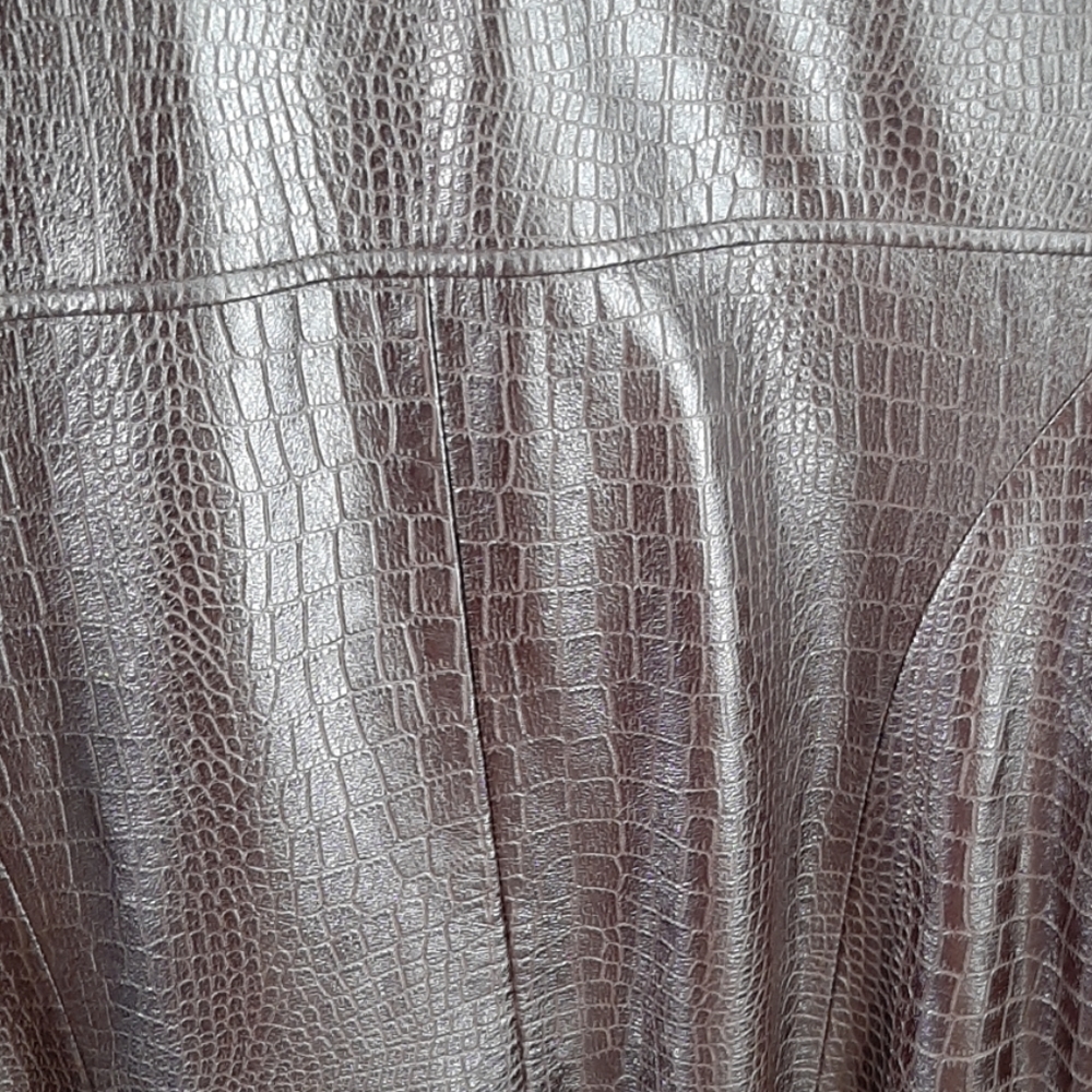 Leather jacket - Picture 4 of 5